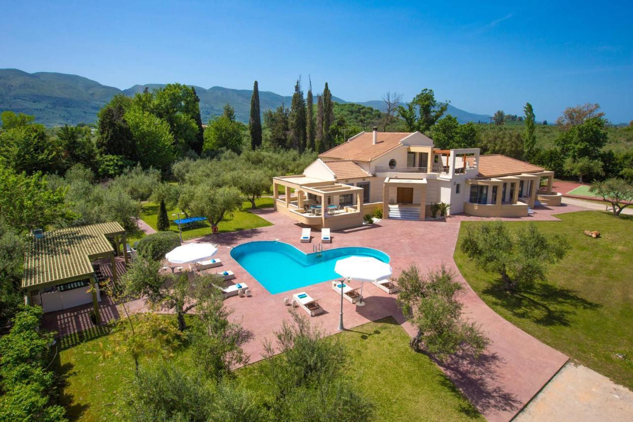 Astarte Villas - Istar Villa With Tennis Court Makhairadhon Экстерьер фото