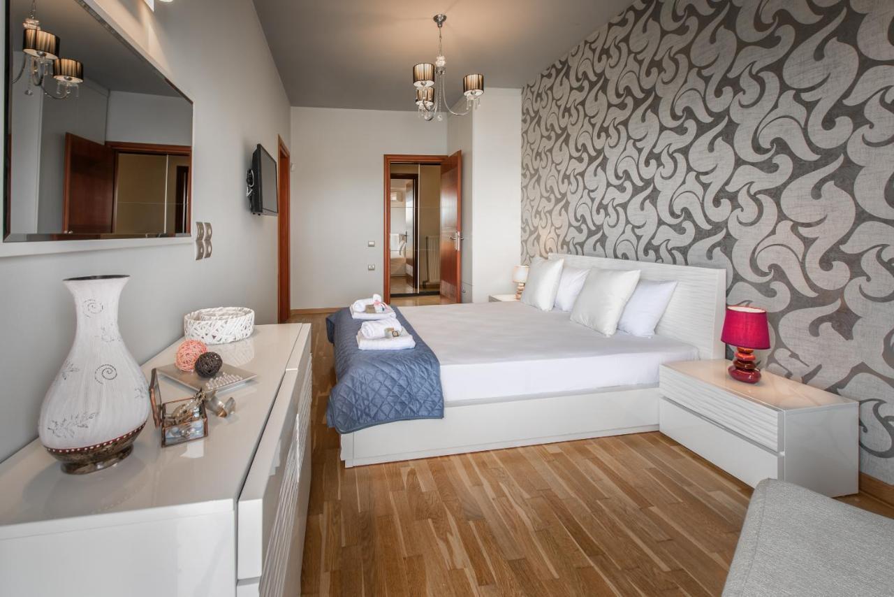 Astarte Villas - Istar Villa With Tennis Court Makhairadhon Экстерьер фото