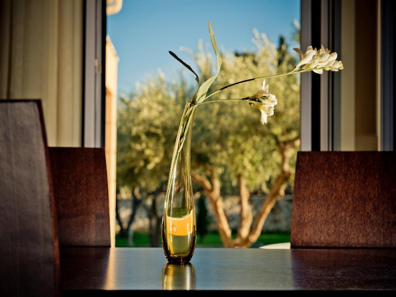 Astarte Villas - Istar Villa With Tennis Court Makhairadhon Экстерьер фото