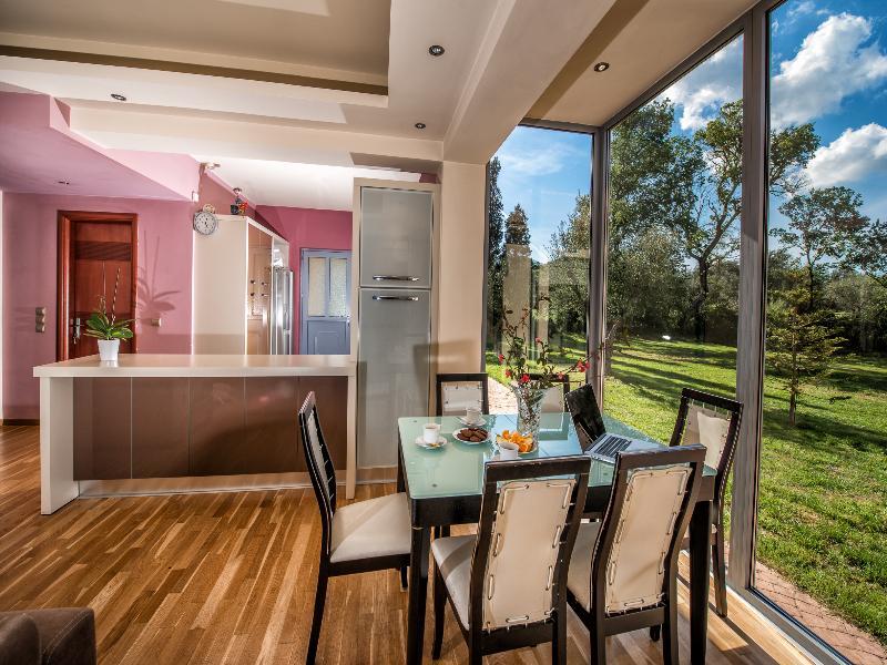 Astarte Villas - Istar Villa With Tennis Court Makhairadhon Экстерьер фото